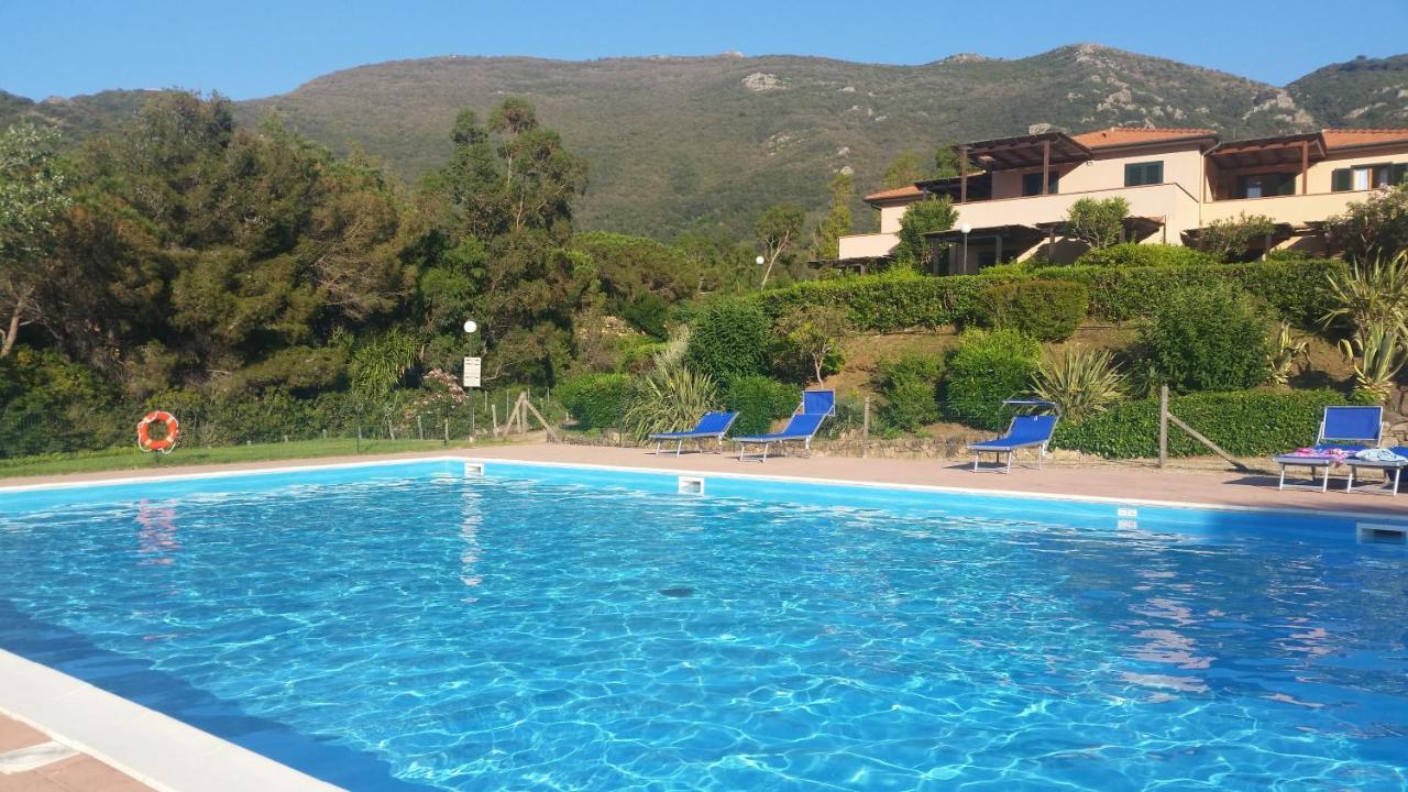 Elbamare Residence Con Piscina Nisporto Exterior photo